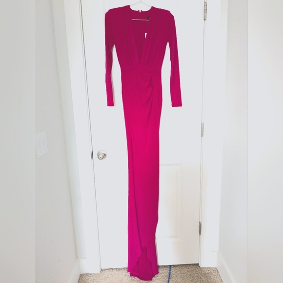 Revolve Nookie Farrah Gown In Fuschia Small - Picture 4 of 11
